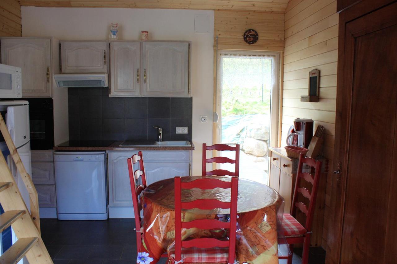 Studio A Le Menil Avec Magnifique Vue Sur La Montagne Jardin Amenage Et Wifi A 4 Km De La Plage Appartement Buitenkant foto