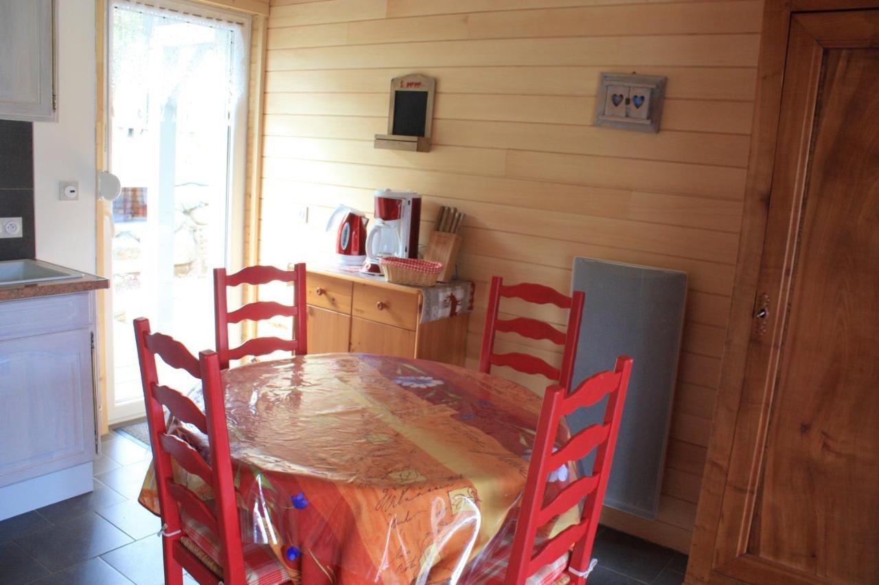 Studio A Le Menil Avec Magnifique Vue Sur La Montagne Jardin Amenage Et Wifi A 4 Km De La Plage Appartement Buitenkant foto